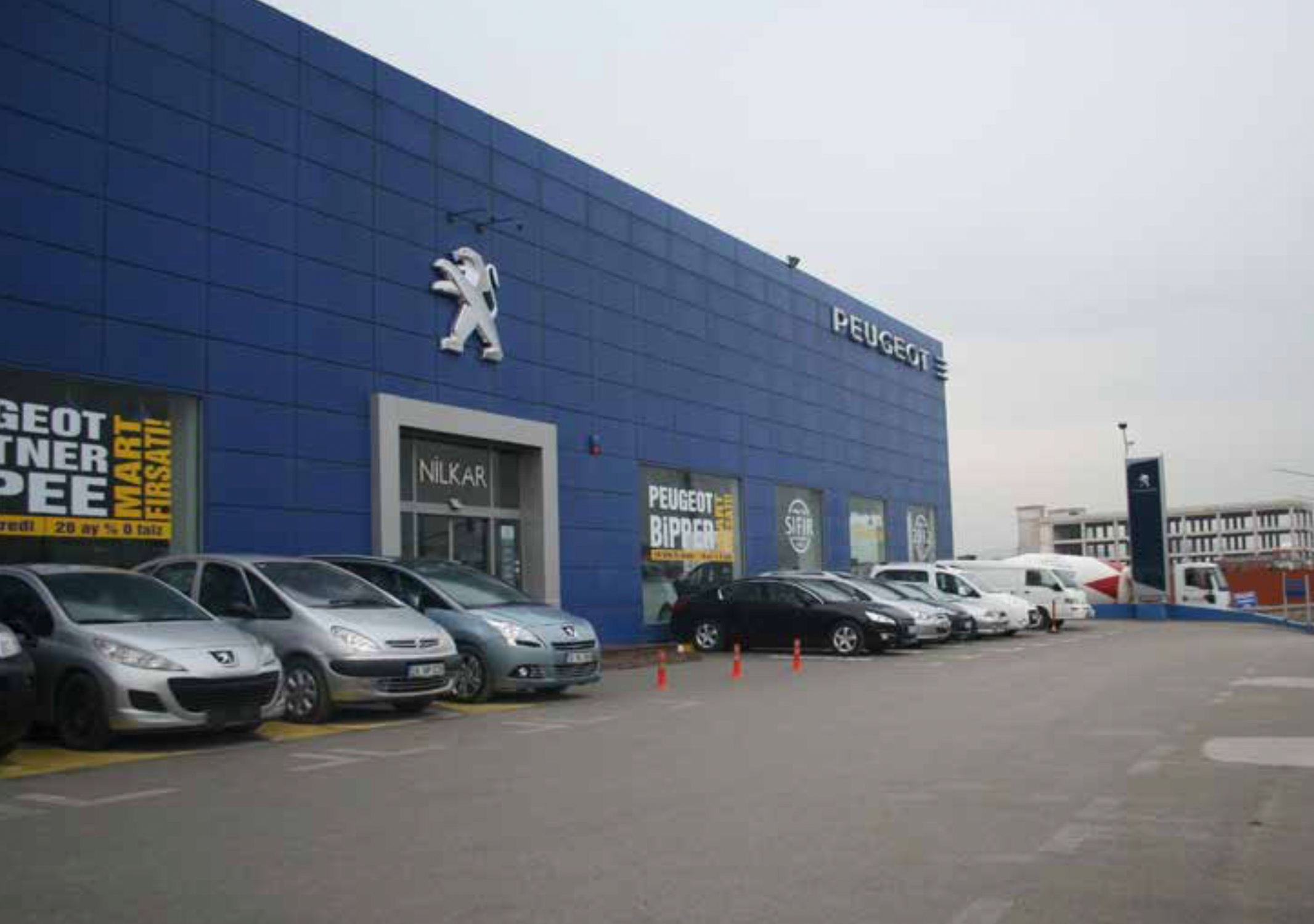 NİLKAR A.Ş / PEUGEOT SHOWROOM